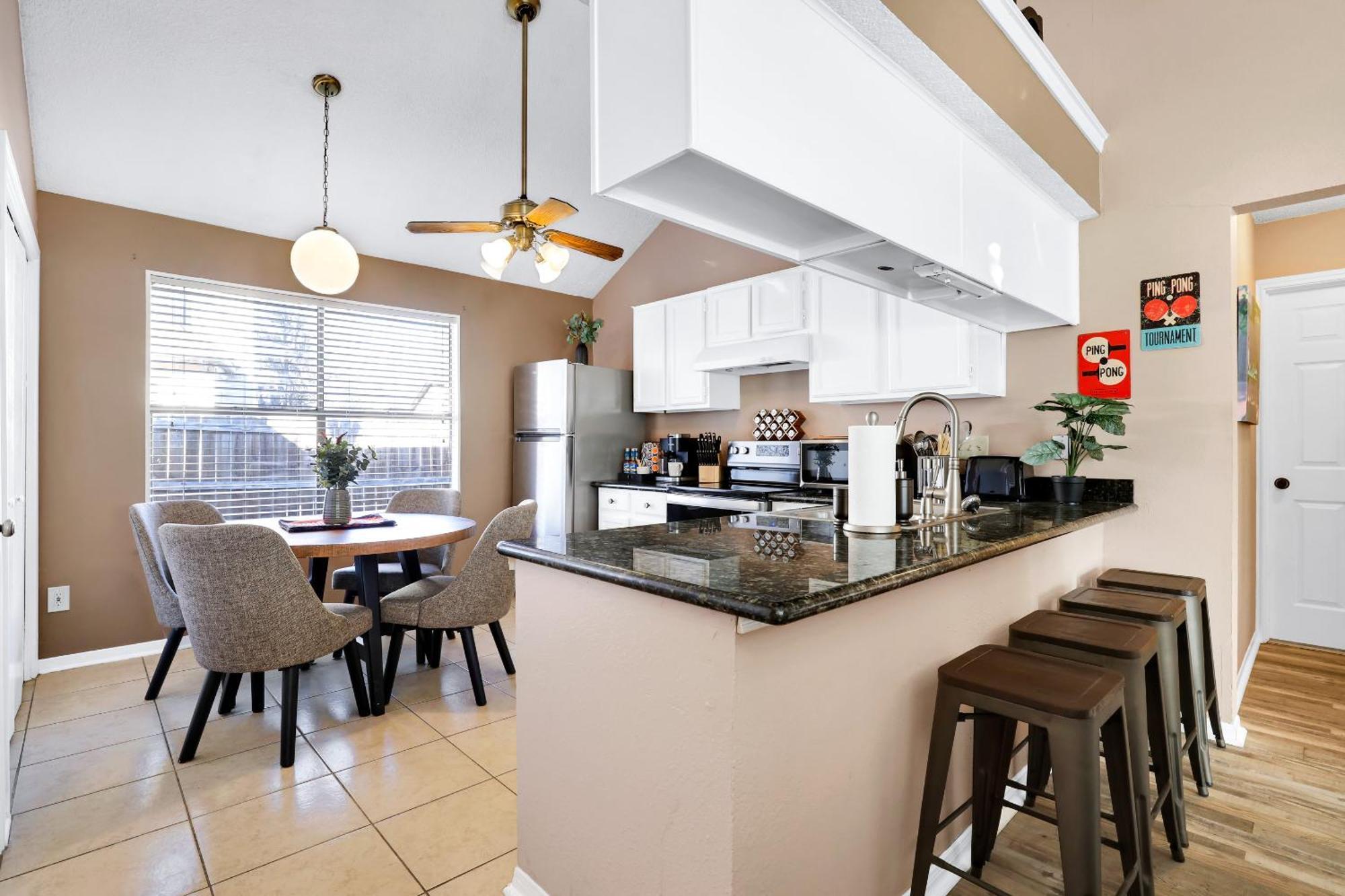 Pong - A Birdy Vacation Rental ซานอันโตนิโอ ภายนอก รูปภาพ
