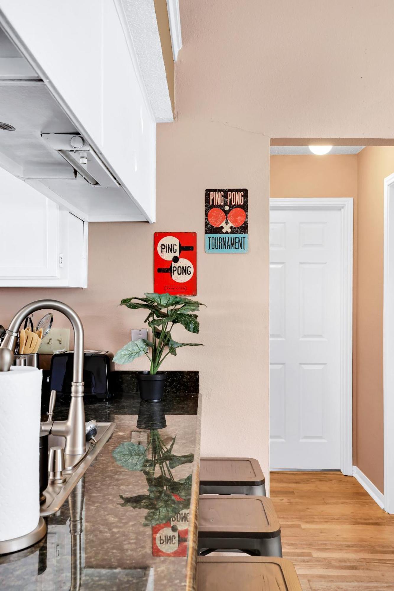 Pong - A Birdy Vacation Rental ซานอันโตนิโอ ภายนอก รูปภาพ